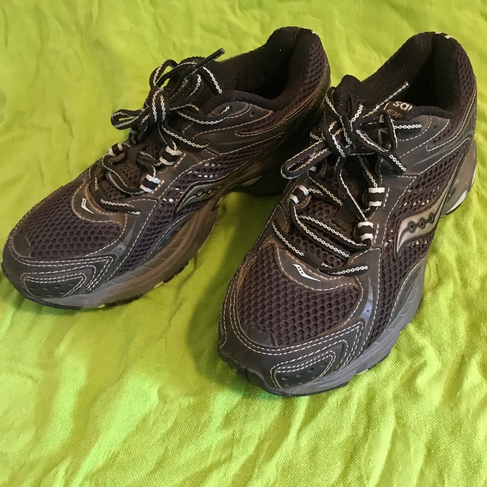 Saucony Running Shoes size 7